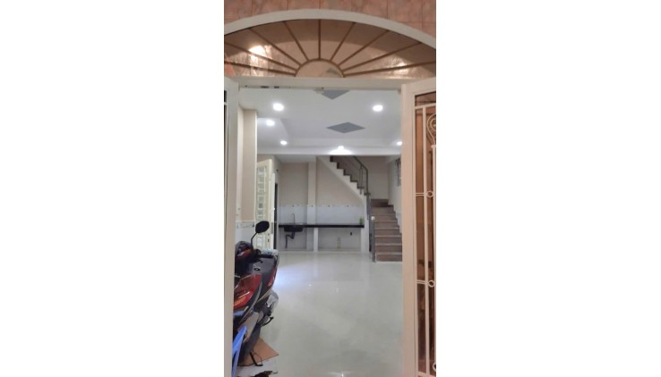 Bán Nhà kế HXH Bùi Đình Túy 2 Tầng 2 PN Gần Hàng Xanh Nhỉnh 3 Tỉ